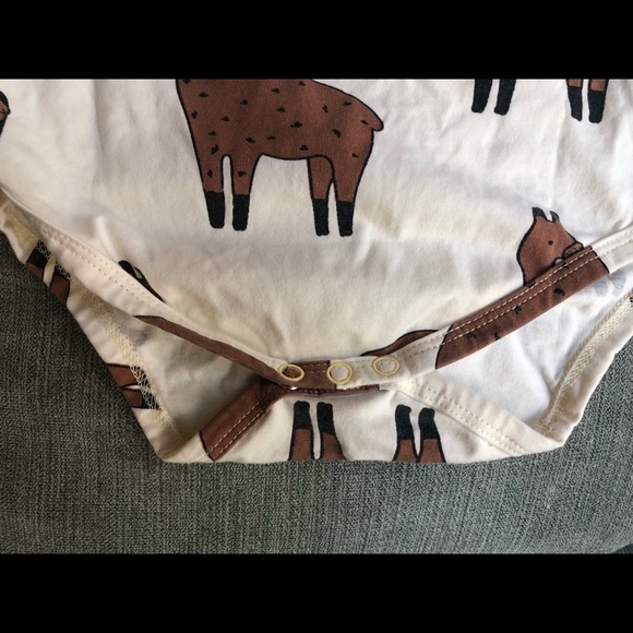 Llama baby onesie, unisex, 6-9 months - Picture 4 of 5